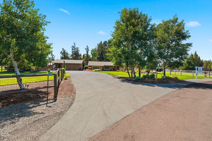 Property Photo: 22539 Martee Lane OR 97701