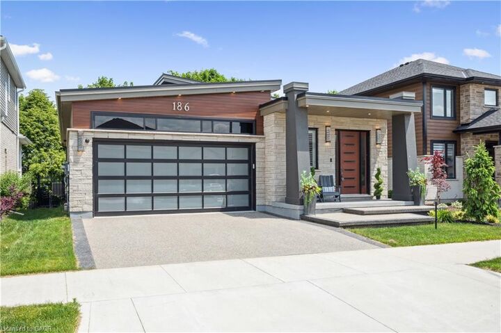 Property Photo:  186 Timber Trail Road  ON N3B 0C7 