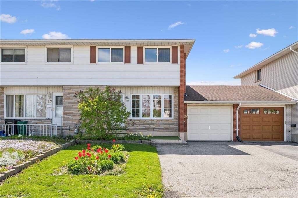 Property Photo: 49 Overlea Drive ON N2M 1S9