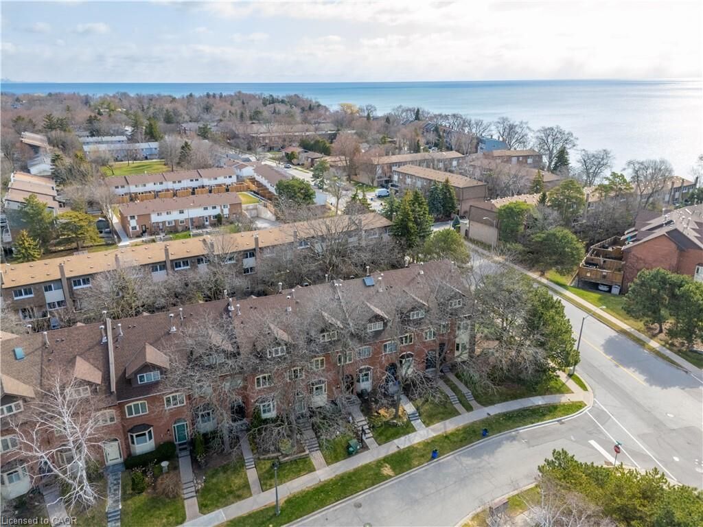Property Photo:  45 Tradewind Drive  ON L6L 6K9 