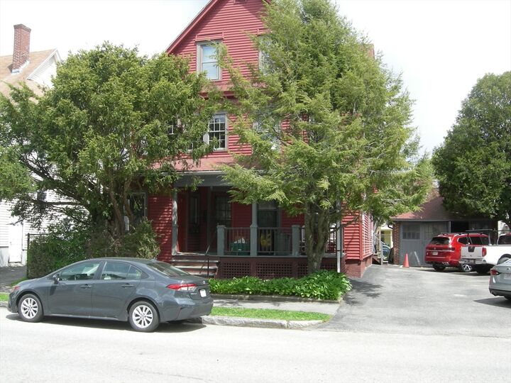 Property Photo:  66 Fruit St  MA 01609 