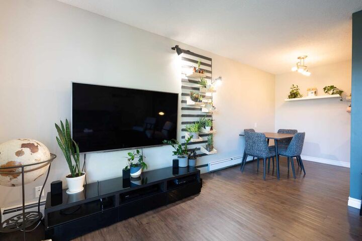Property Photo: 1829 11 Avenue SW 305 AB T3C 0N7
