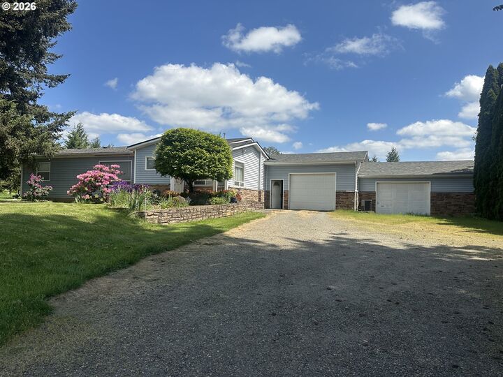 Property Photo: 1401 NE 267th Ave WA 98607
