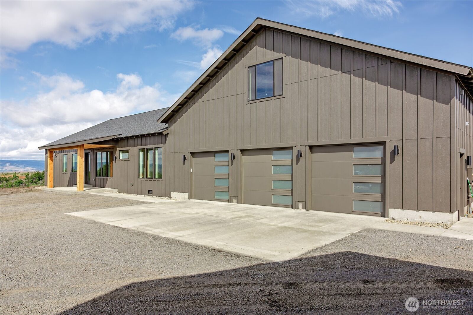 Property Photo: 221 Dylani Lane WA 98926
