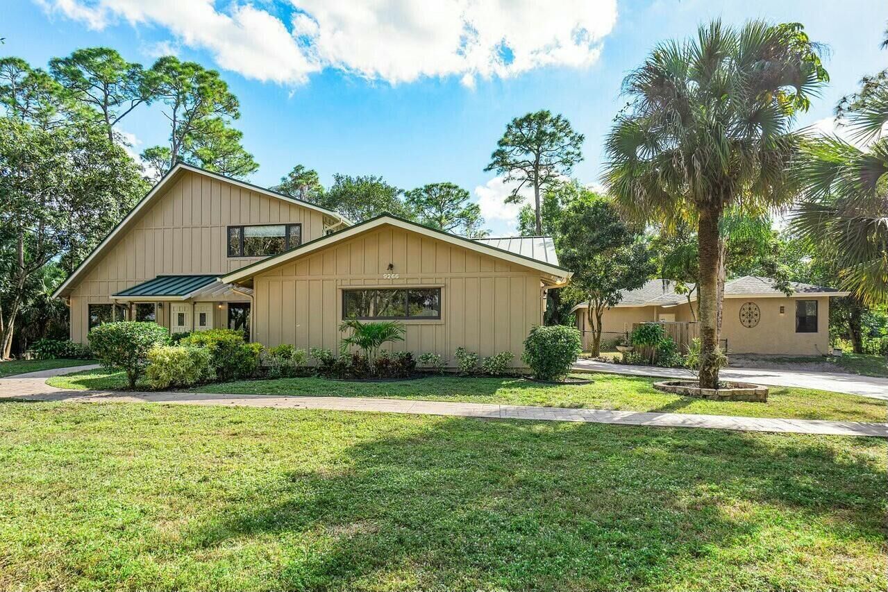 Property Photo:  9266 Pinion Drive  FL 33467 