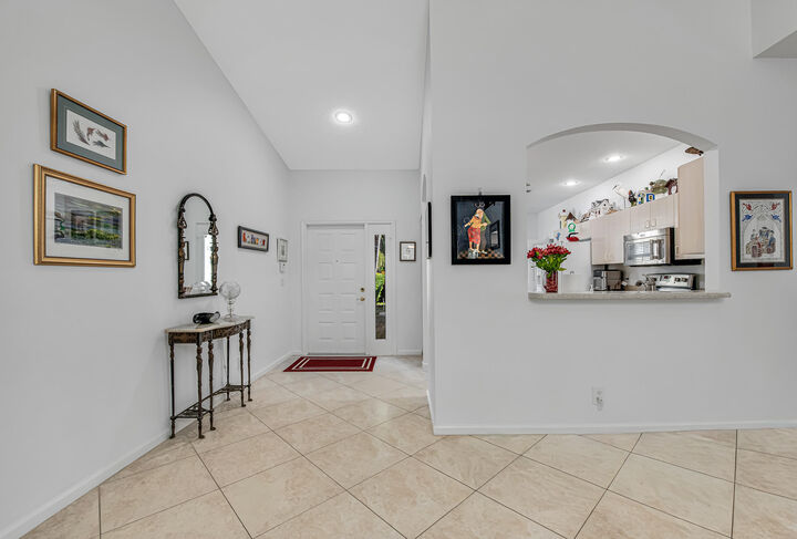 Property Photo:  9543 Crescent View Drive N  FL 33437 