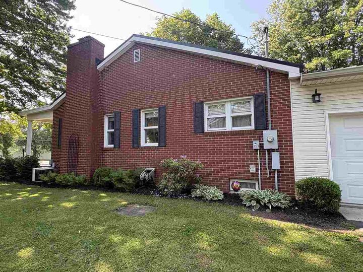Property Photo:  1721 S St Rd 1  IN 47331 