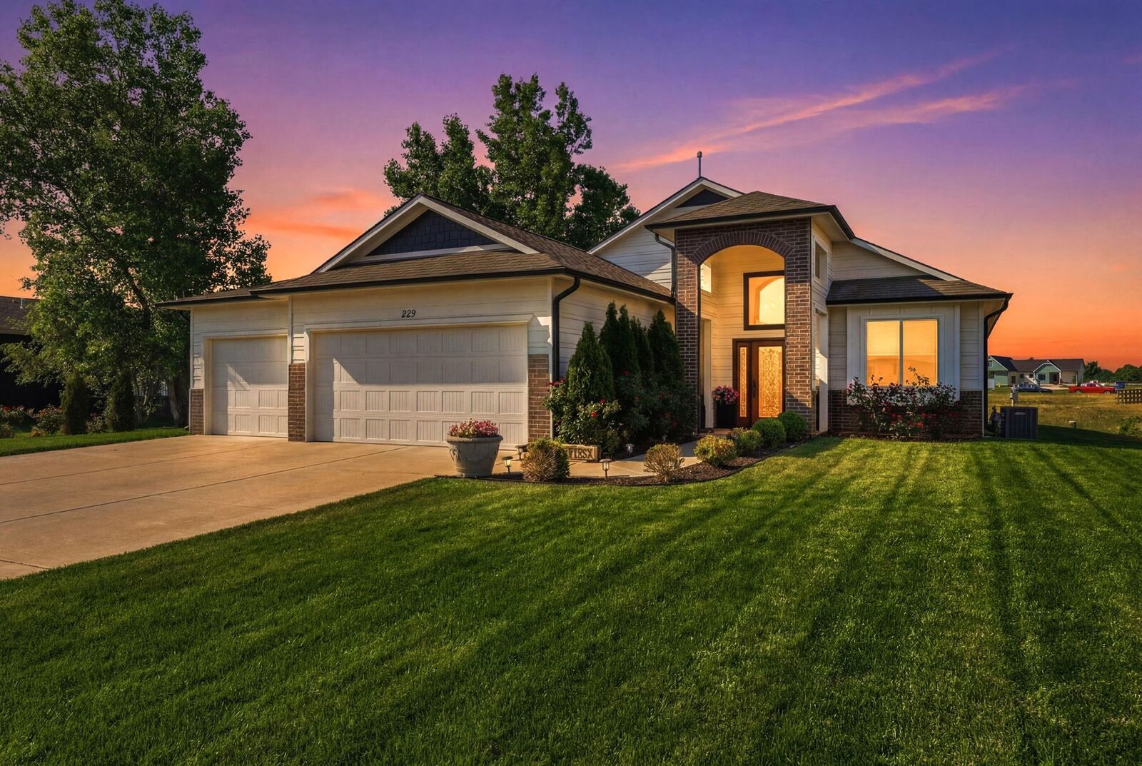 Property Photo:  229 W Lakeside Dr  KS 67025 