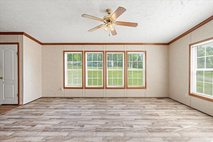 Property Photo: 1296 Hayward Dr VA 24179