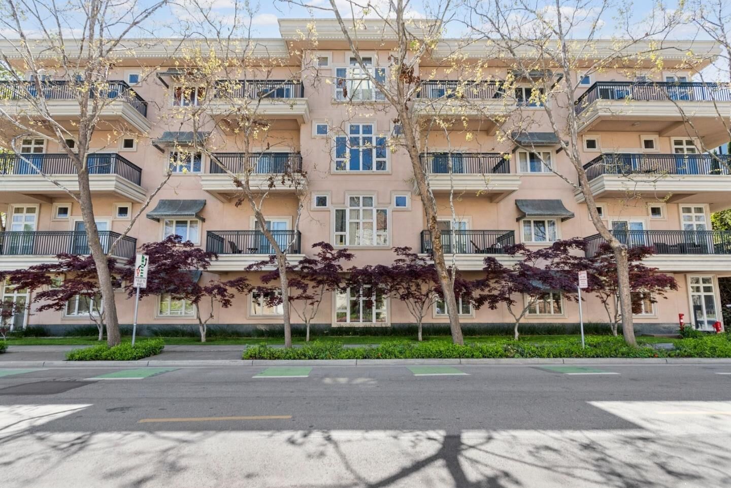 Property Photo:  200 Sheridan Avenue 308  CA 94306 