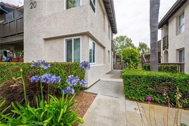 Property Photo:  20 Corniche Drive H  CA 92629 