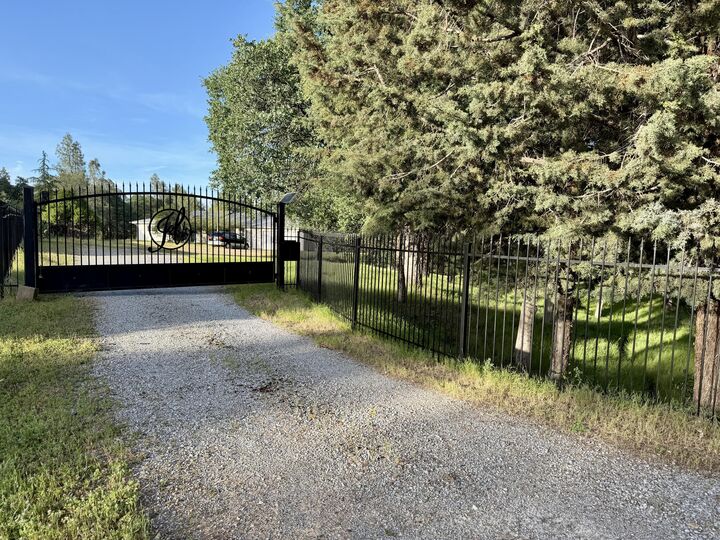 Property Photo:  17228 China Gulch Drive  CA 96007 