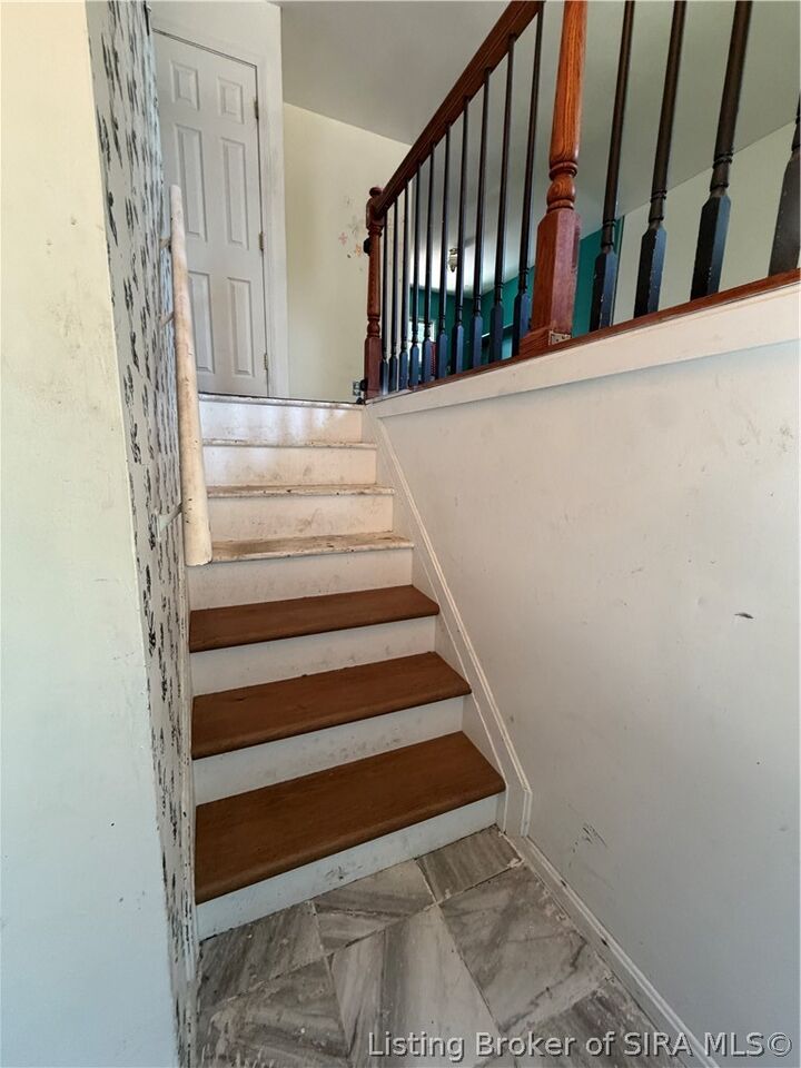 Property Photo:  115 Denny Drive  IN 47150 