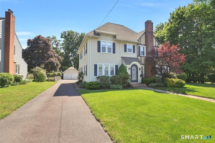 Property Photo:  118 Porter Street  CT 06040 