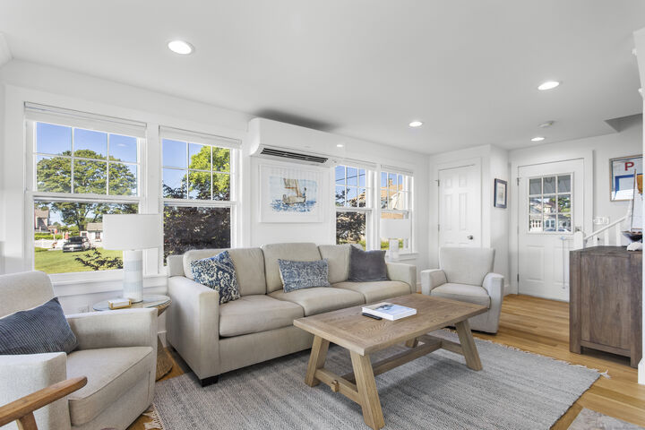 Property Photo:  15 Cottage Road  CT 06371 