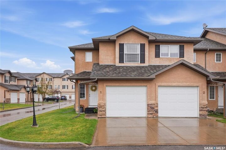 Photo de la propriété:  118 Pawlychenko Lane 1  SK S7V 1K1 