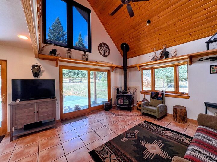 Property Photo:  215 Pleasant Meadow  NM 87710 