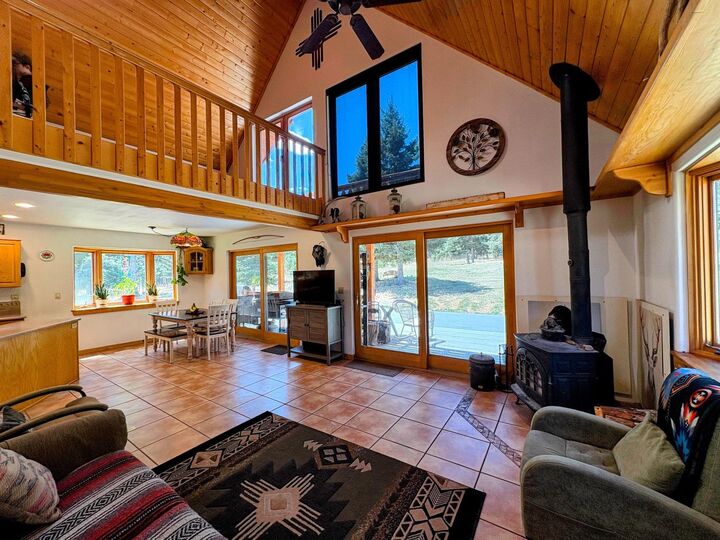 Property Photo: 215 Pleasant Meadow NM 87710