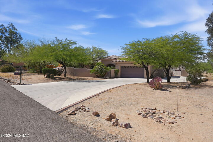 Property Photo:  1338 W Bosque Drive W Bosque Dr  AZ 85629 
