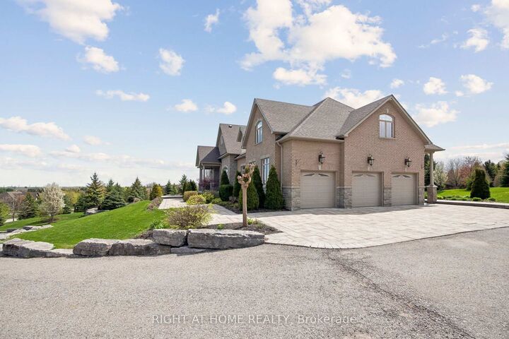 Property Photo: 18 Bice Court ON L0B 1J0