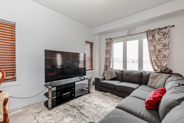 Property Photo: 112 Seeley Avenue ON N0C 1B0