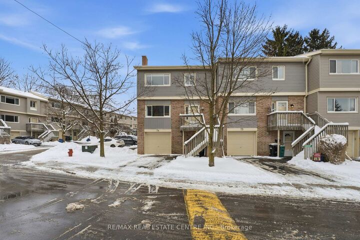 Property Photo: 30 Green Valley Drive 74 ON N2P 1G8