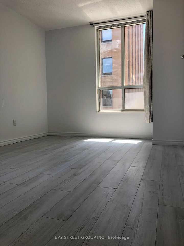 Property Photo: 284 Bloor Street W 308 ON M5S 3B8
