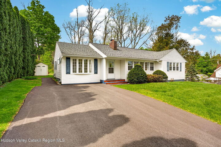 Property Photo:  408 Fairview  NY 12443 