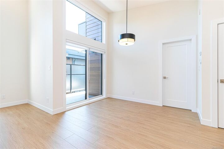 Property Photo: 924 Jenkins Ave #504 BC V9B 2N7