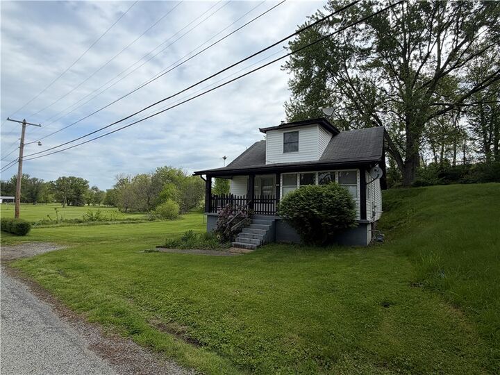 Property Photo:  420 Old Plank  PA 15301 