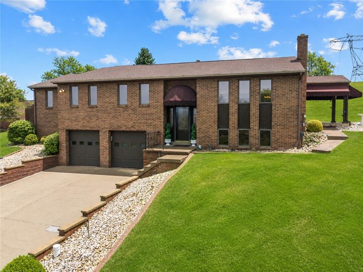 Property Photo: 113 Skyview Dr PA 15644