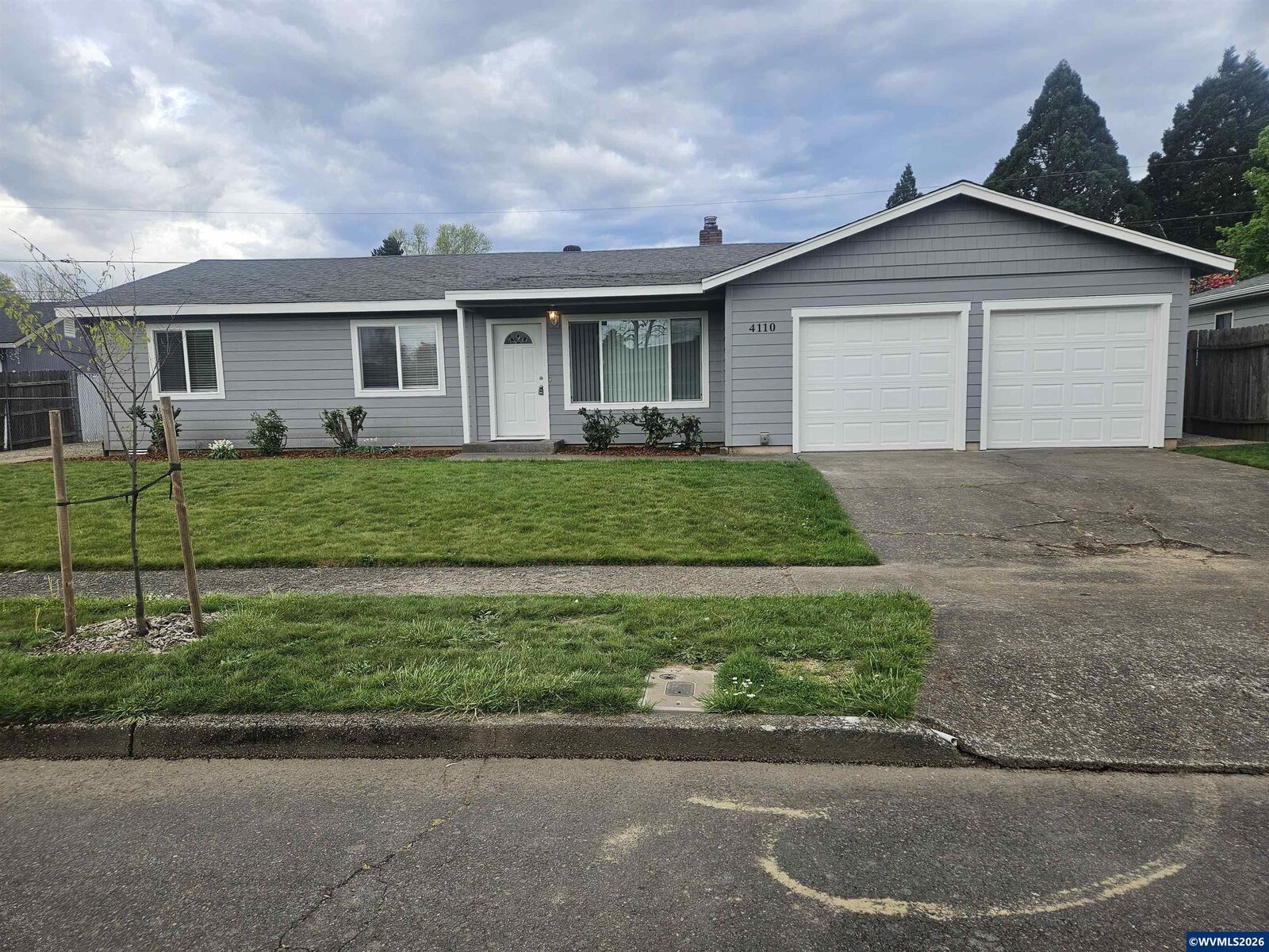 Property Photo:  4110 Coolidge Dr NE  OR 97317 