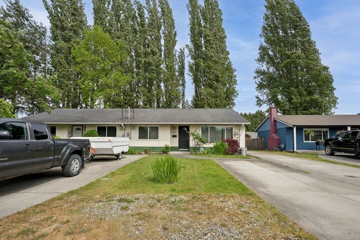 Property Photo:  5120 59A Street  BC V4K 3K2 