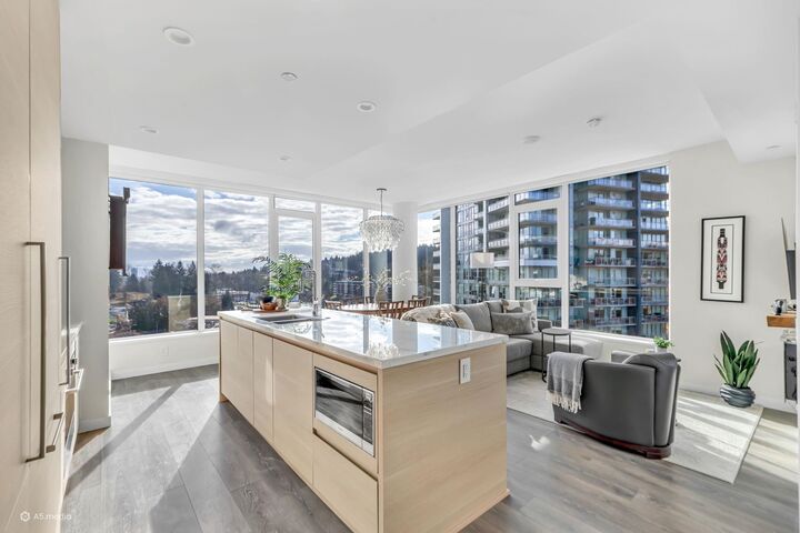 Property Photo: 305 Morrissey Road 1404 BC V3H 0M3