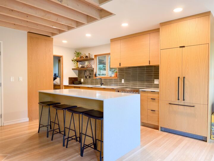 Property Photo: 901 Windjammer Road BC V0N 1G2