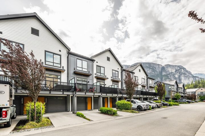 Property Photo:  38036 Keel Way  BC V8B 2A1 