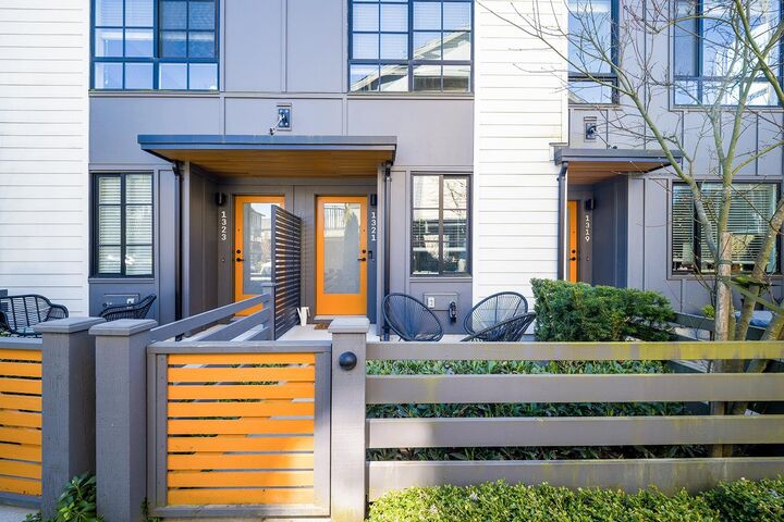 Property Photo:  1321 Halyard Place  BC V8B 2A1 