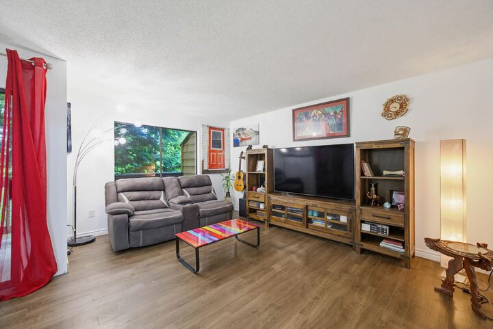 Property Photo:  320 Cornell Way  BC V3H 3W2 