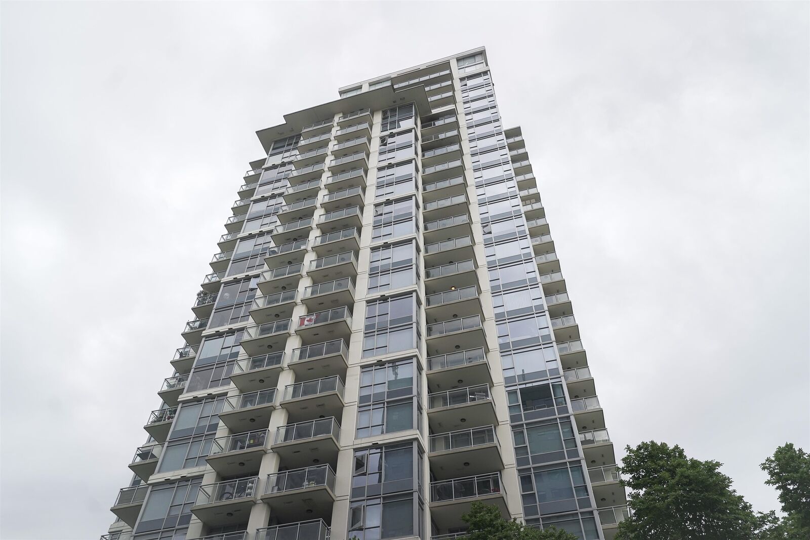 Property Photo: 608 Belmont Street 1705 BC V3M 0G8