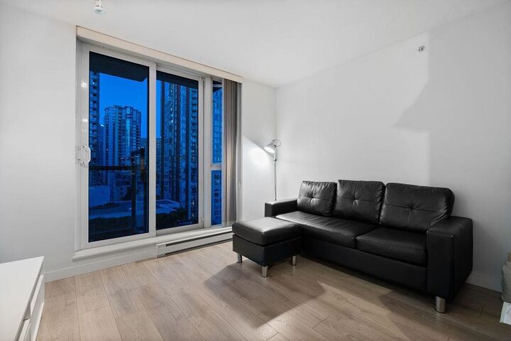 Property Photo: 1010 Richards Street 1103 BC V6B 1G2