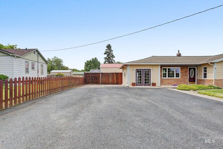 Property Photo: 3314 6th Street ID 83501-3823