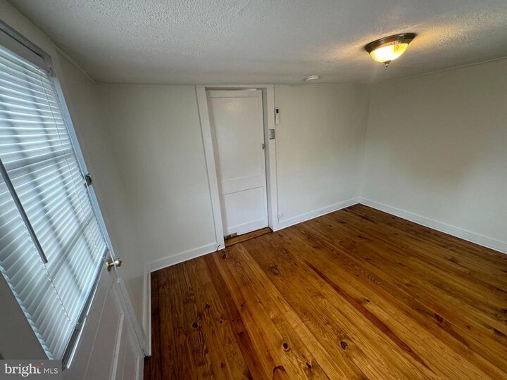 Property Photo:  430 W High Street  VA 22664 