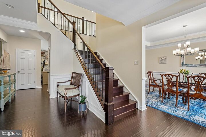 Property Photo: 23847 Grayhaven Place VA 20105