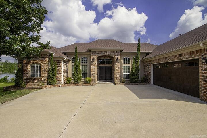 Property Photo: 2517 Forrest Lakes Cove AR 72120-4325