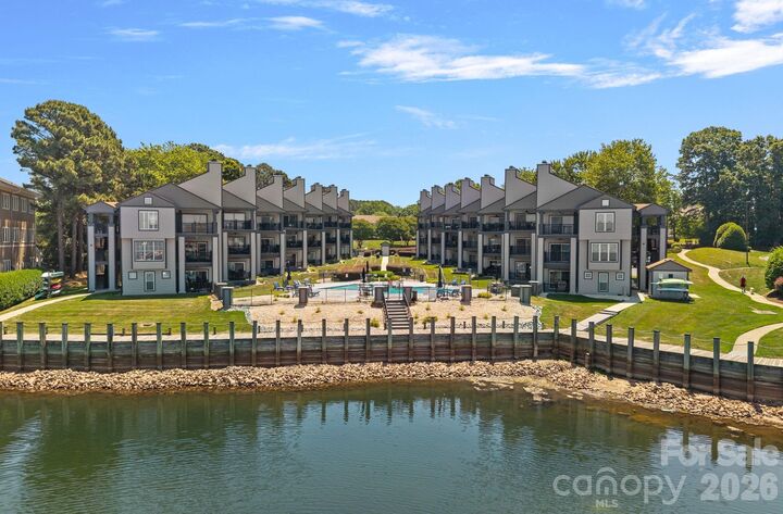 Property Photo:  18845 Vineyard Point Lane  NC 28031 