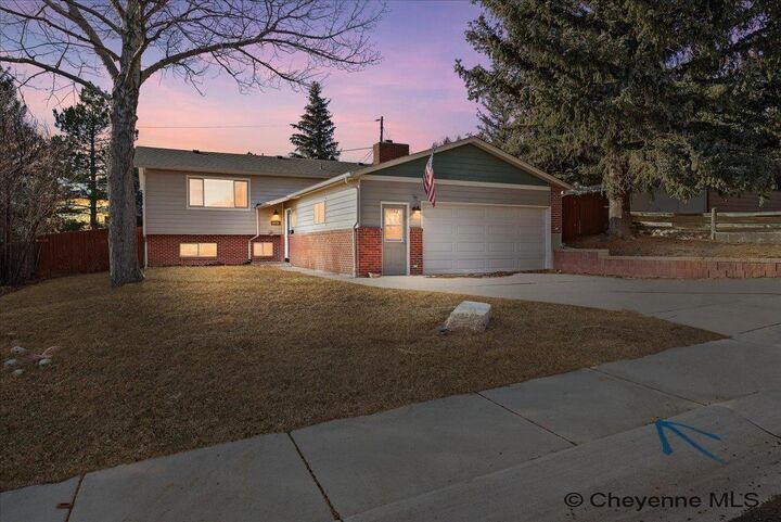 Property Photo: 6538 Moreland Ave WY 82009