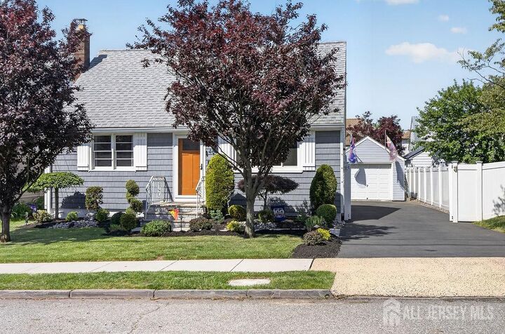 Property Photo:  49 S 2nd Street S  NJ 08863 