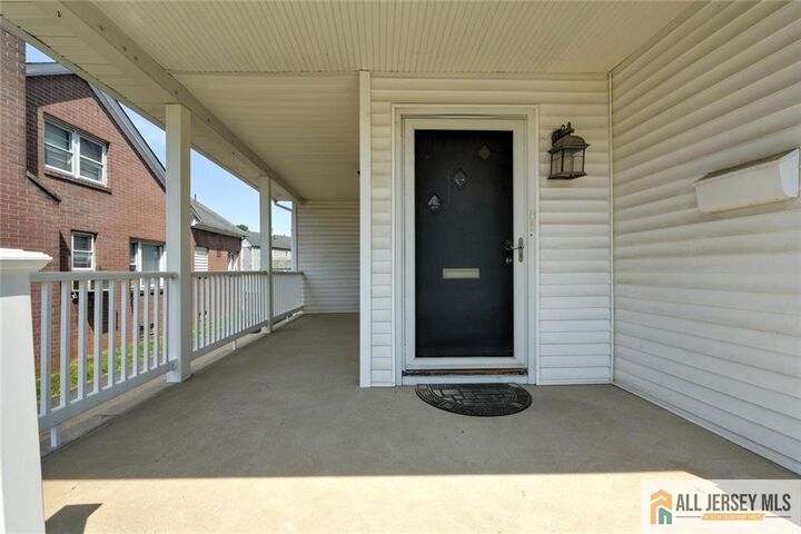 Property Photo:  37 East Somerset Street 2  NJ 08869 