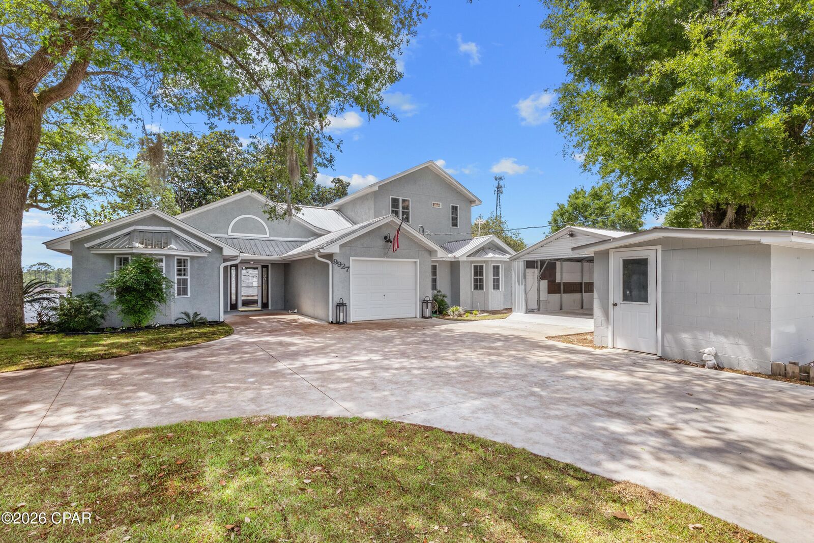 Property Photo: 9927 Bedgood Road FL 32409