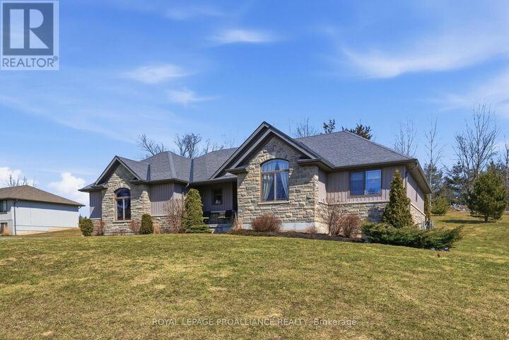 Property Photo:  42 Windwhisper Drive  ON K0K 2V0 